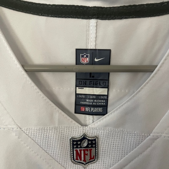 PATRIOTS  WomensJersey Top Size LARGE Pre-Loved NFL Jersey - Game Day Ready - - Picture 4 of 5